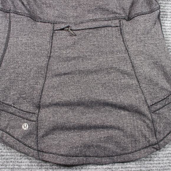 Lululemon 1/2 Zip Pullover Womens 8 Gray Herringbone Thumbholes Cuffins - Picture 6 of 10